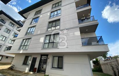 ÜSKÜDAR BURHANİYE'DE EKŞİOĞLU KONAKLARI'NDA MODERN KİRALIK DAİRE