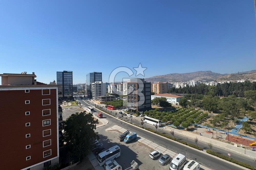 BAYRAKLI SOĞUKKUYU'DA LÜKS, GENİŞ VE EBEVEYN BANYOLU 3+1 KİRALIK DAİRE!