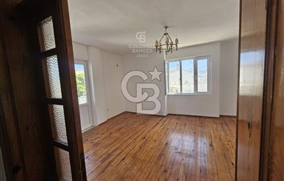 DATÇA MERKEZ DE CB ARDEN DEN DENİZE ÇOK YAKIN  3+1 KİRALIK DAİRE