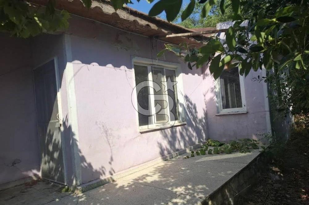 Tekirdağ Çorlu Şahpaz'da Köy İçi 760 M² Satılık Arsa & Yapılar!