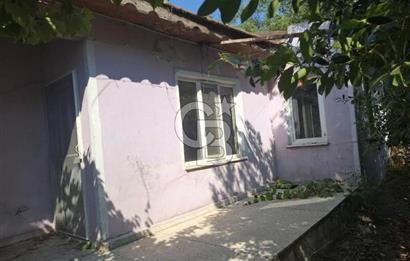 Tekirdağ Çorlu Şahpaz'da Köy İçi 760 M² Satılık Arsa & Yapılar!