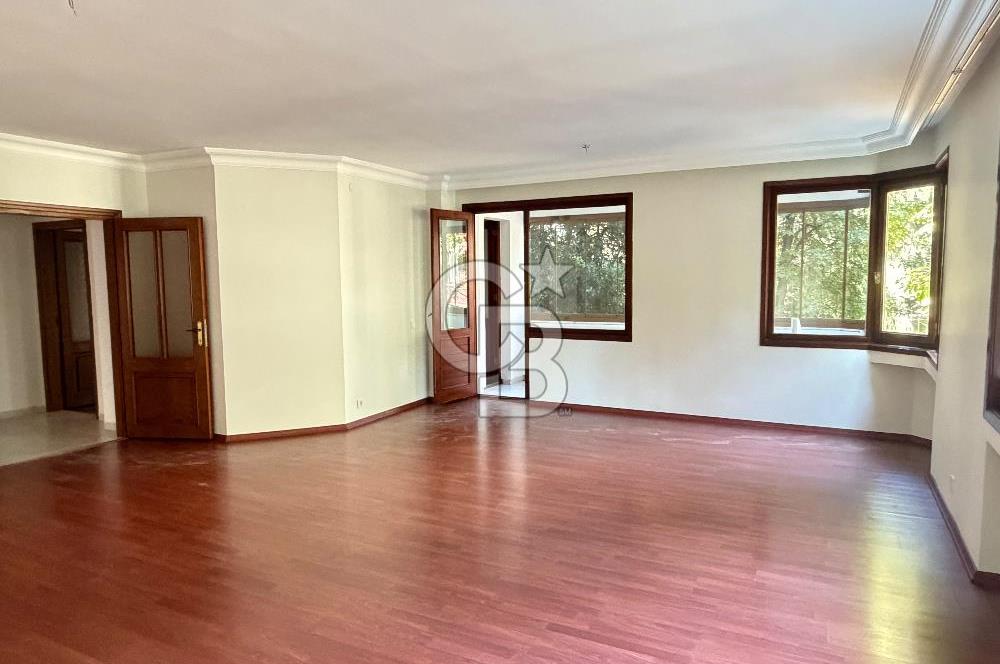 Üsküdar Altunizade Mah. Çamlık Sitesinde 4+1 Kiralık Daire