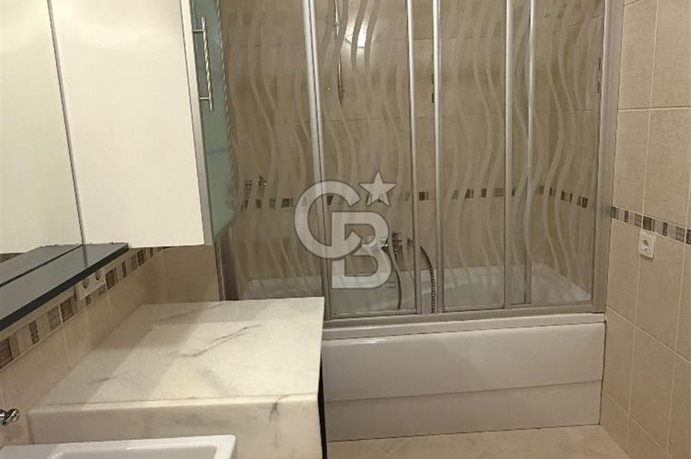 Üsküdar Altunizade Mah. Çamlık Sitesinde 4+1 Kiralık Daire