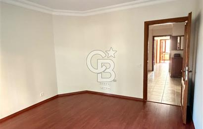 Üsküdar Altunizade Mah. Çamlık Sitesinde 4+1 Kiralık Daire