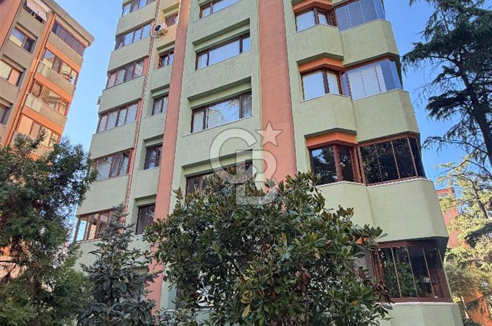 Üsküdar Altunizade Mah. Çamlık Sitesinde 4+1 Kiralık Daire