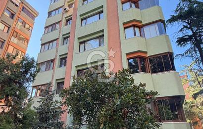 Üsküdar Altunizade Mah. Çamlık Sitesinde 4+1 Kiralık Daire