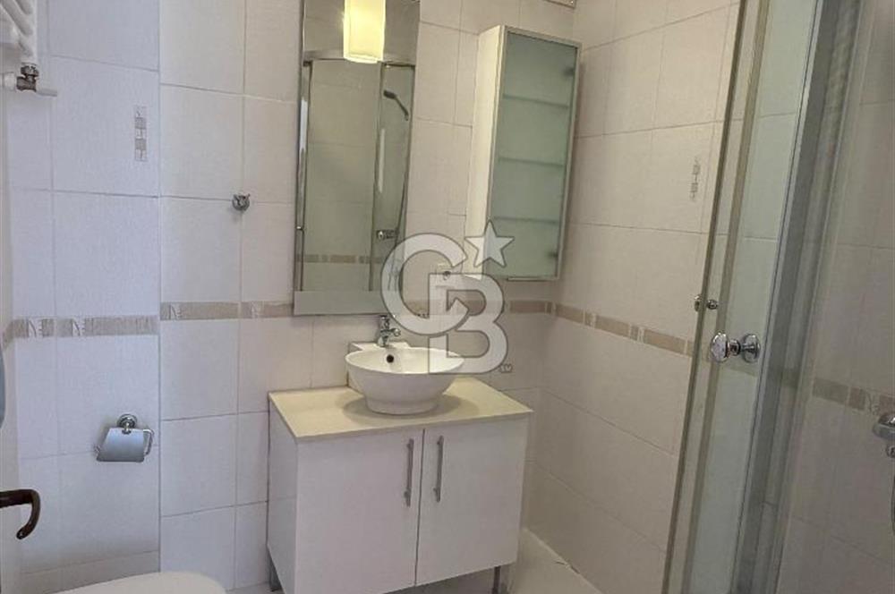 Üsküdar Altunizade Mah. Çamlık Sitesinde 4+1 Kiralık Daire