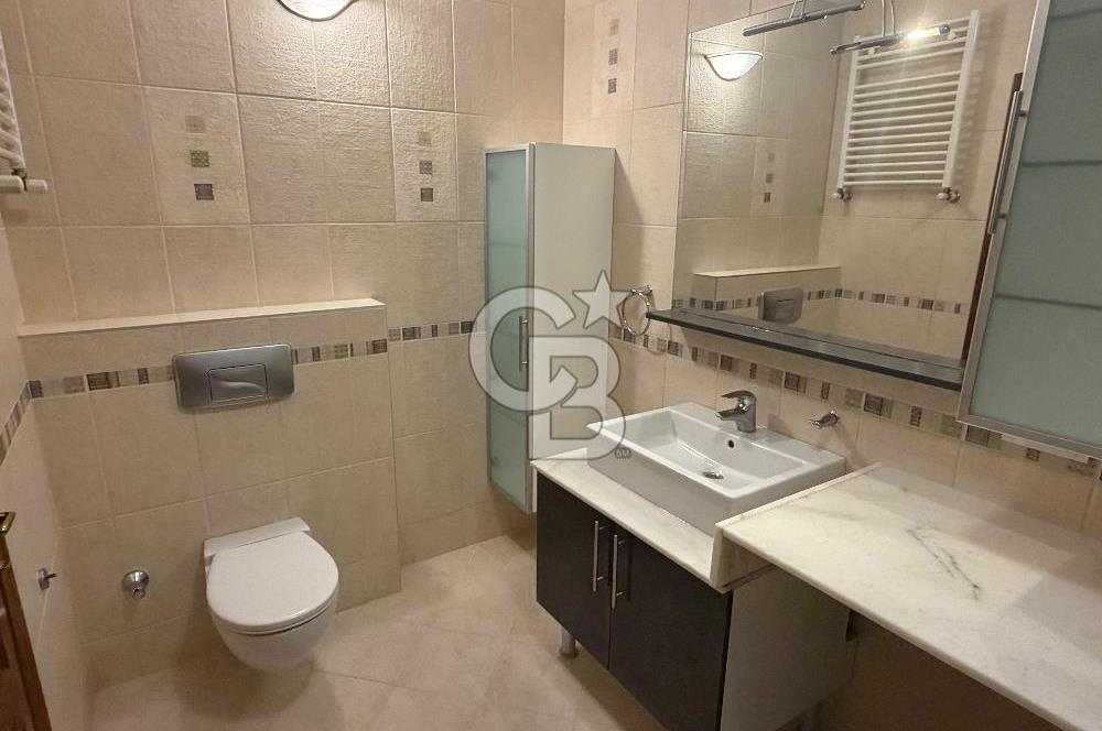 Üsküdar Altunizade Mah. Çamlık Sitesinde 4+1 Kiralık Daire
