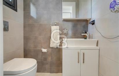 ÇEŞME MUSALLADA ÖNÜ AÇIK | 180 M² NET | GENİŞ HAVUZLU VİLLA