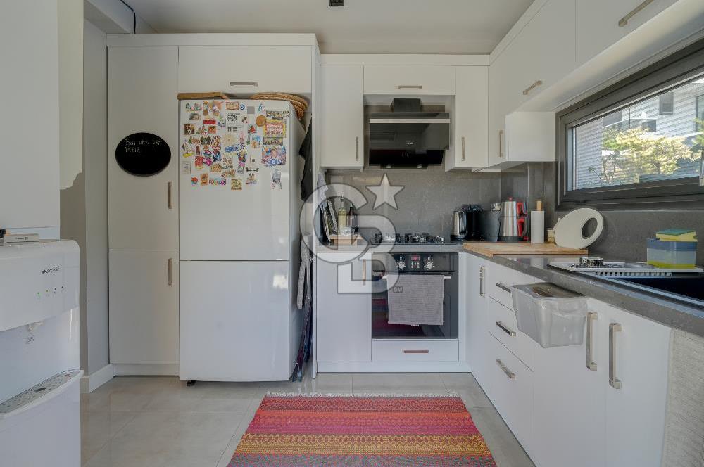 ÇEŞME MUSALLADA ÖNÜ AÇIK | 180 M² NET | GENİŞ HAVUZLU VİLLA