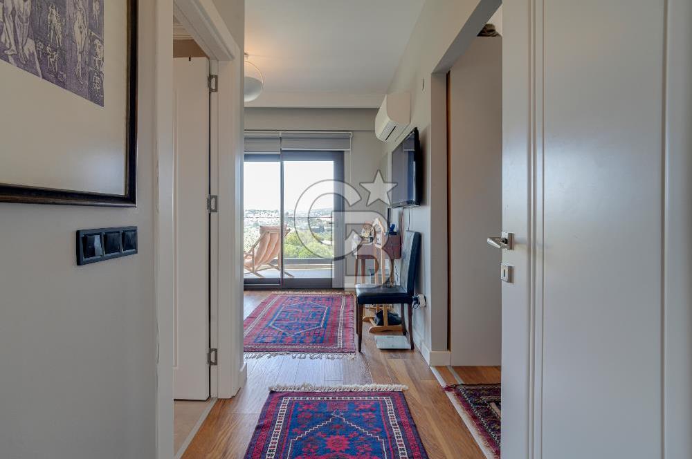 ÇEŞME MUSALLADA ÖNÜ AÇIK | 180 M² NET | GENİŞ HAVUZLU VİLLA