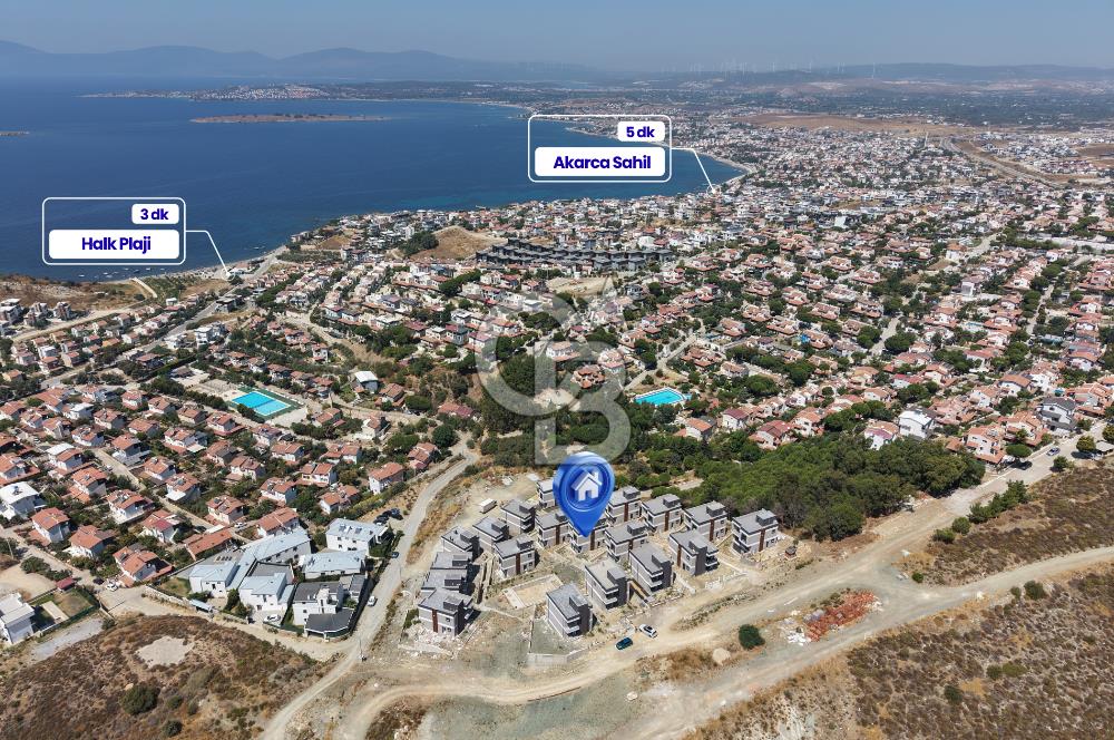 Seferihisar Akarca'da Deniz Manzaralı 4+2 Bahçe Dubleksi