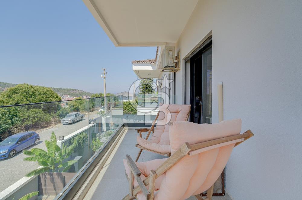 ÇEŞME MUSALLADA ÖNÜ AÇIK | 180 M² NET | GENİŞ HAVUZLU VİLLA