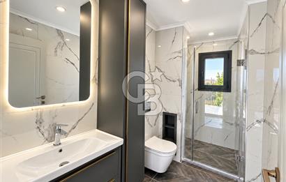 KÜÇÜKKUYU MIHLIDA DENİZE 200 METRE 206 M² 4+1 MÜSTAKİL VİLLA