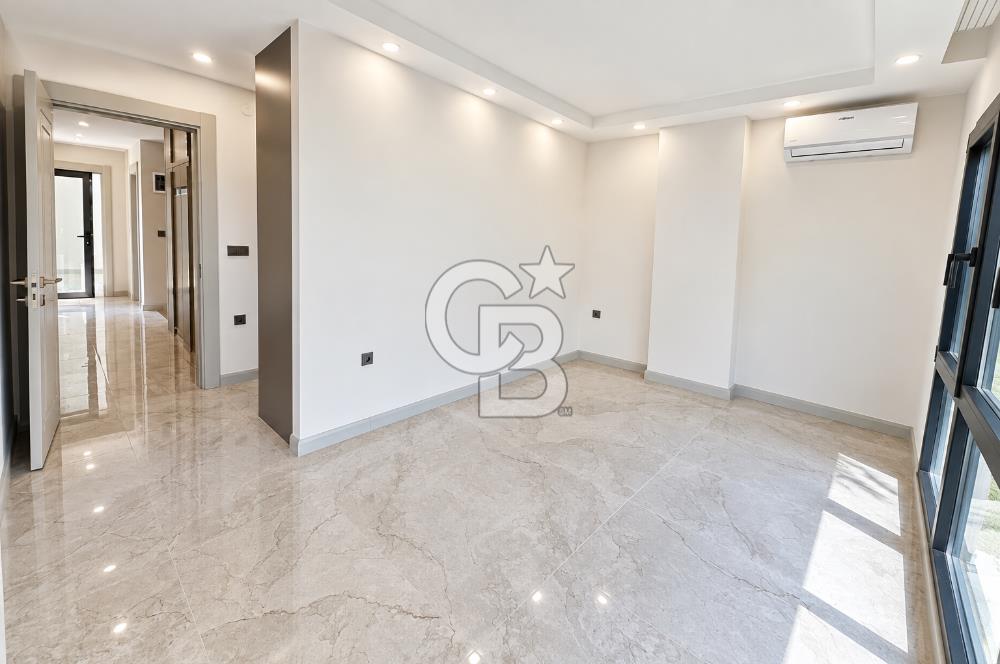 KÜÇÜKKUYU MIHLIDA DENİZE 200 METRE 206 M² 4+1 MÜSTAKİL VİLLA