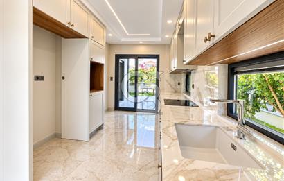 KÜÇÜKKUYU MIHLIDA DENİZE 200 METRE 206 M² 4+1 MÜSTAKİL VİLLA