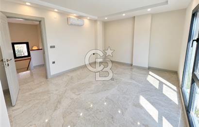 KÜÇÜKKUYU MIHLIDA DENİZE 200 METRE 206 M² 4+1 MÜSTAKİL VİLLA