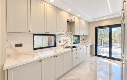 KÜÇÜKKUYU MIHLIDA DENİZE 200 METRE 206 M² 4+1 MÜSTAKİL VİLLA