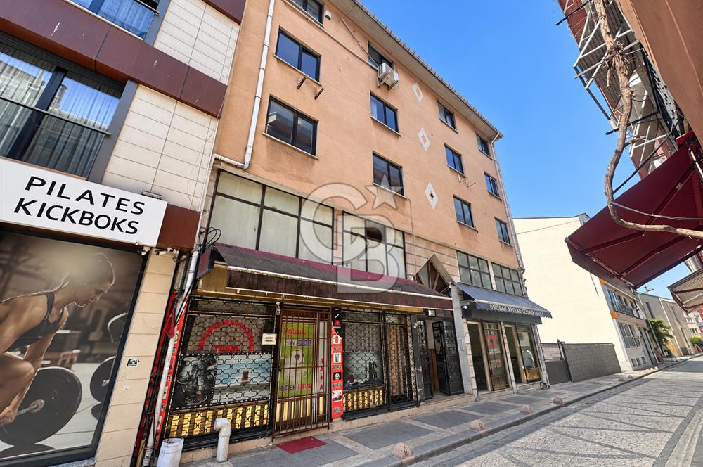 ÜSKÜDAR MERKEZDE SATILIK KOMPLE FIRSAT BİNA