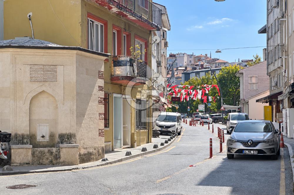 ÜSKÜDAR MERKEZDE SATILIK KOMPLE FIRSAT BİNA
