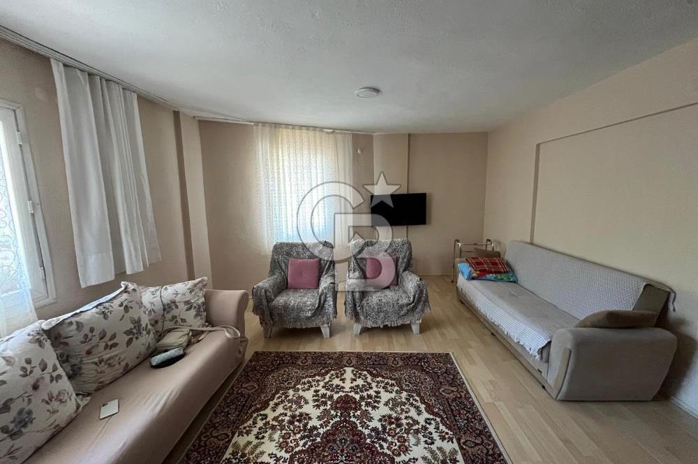 URLA SANAT SOKAĞI YAKINI BAHÇE KULLANIMLI 2+1 SATILIK DAİRE 