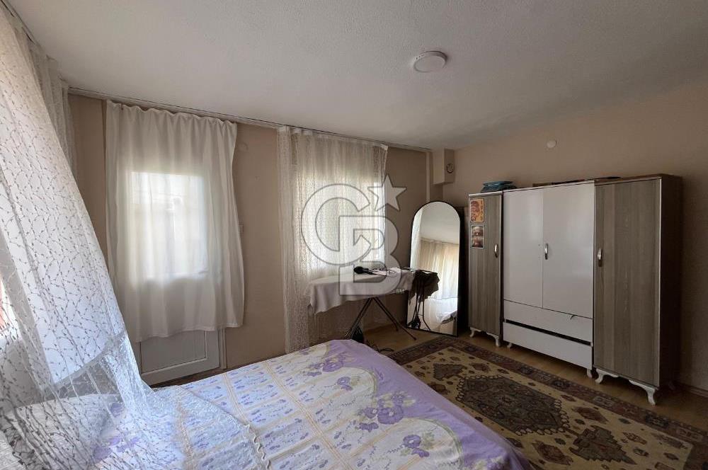 URLA SANAT SOKAĞI YAKINI BAHÇE KULLANIMLI 2+1 SATILIK DAİRE 