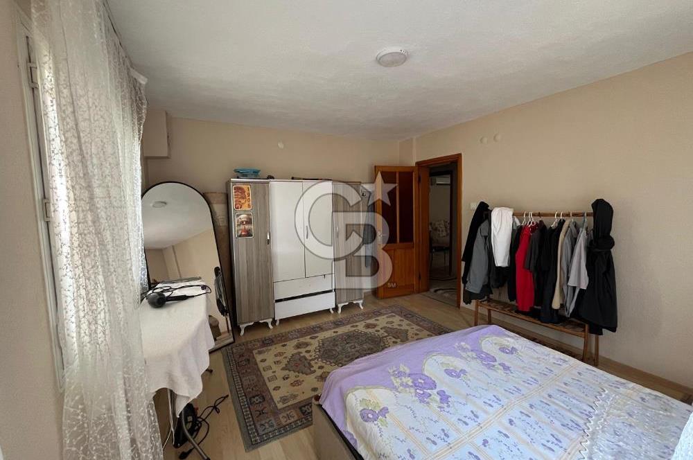 URLA SANAT SOKAĞI YAKINI BAHÇE KULLANIMLI 2+1 SATILIK DAİRE 