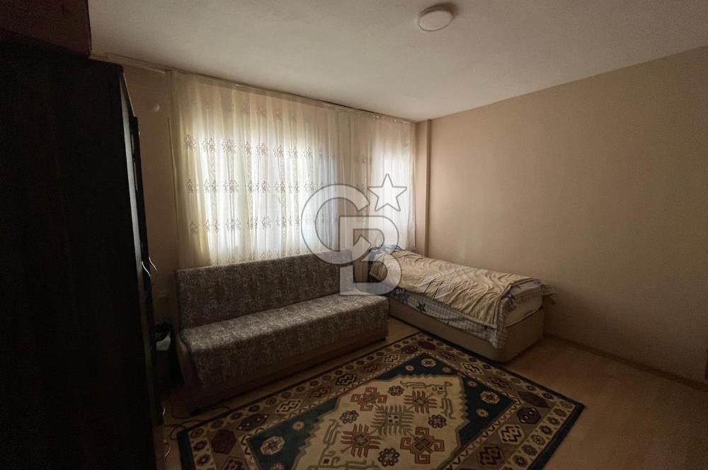 URLA SANAT SOKAĞI YAKINI BAHÇE KULLANIMLI 2+1 SATILIK DAİRE 