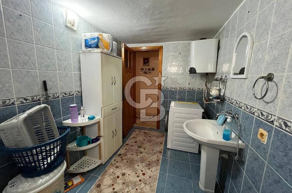 URLA SANAT SOKAĞI YAKINI BAHÇE KULLANIMLI 2+1 SATILIK DAİRE 