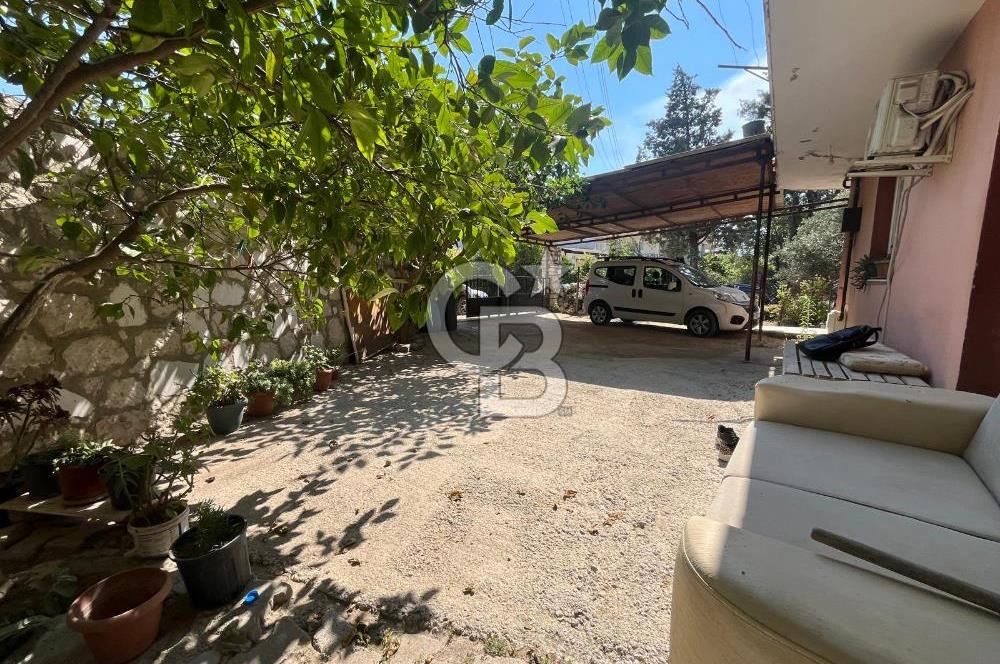 URLA SANAT SOKAĞI YAKINI BAHÇE KULLANIMLI 2+1 SATILIK DAİRE 