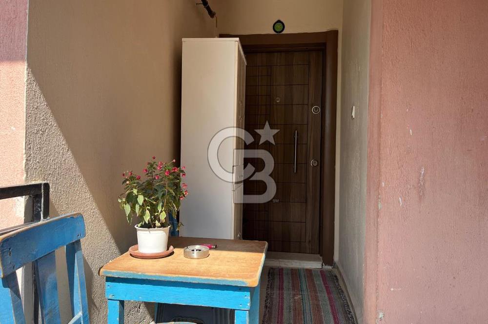 URLA SANAT SOKAĞI YAKINI BAHÇE KULLANIMLI 2+1 SATILIK DAİRE 