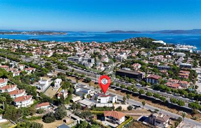 Çeşme Alaçatı Anayol Üzerinde Kiralık İşyeri
