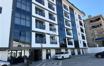ESATTA SİTE İÇERİSİNDE GÜNEY CEPHE ARA KATTA GENİŞ TİP 1+1 DAİRE