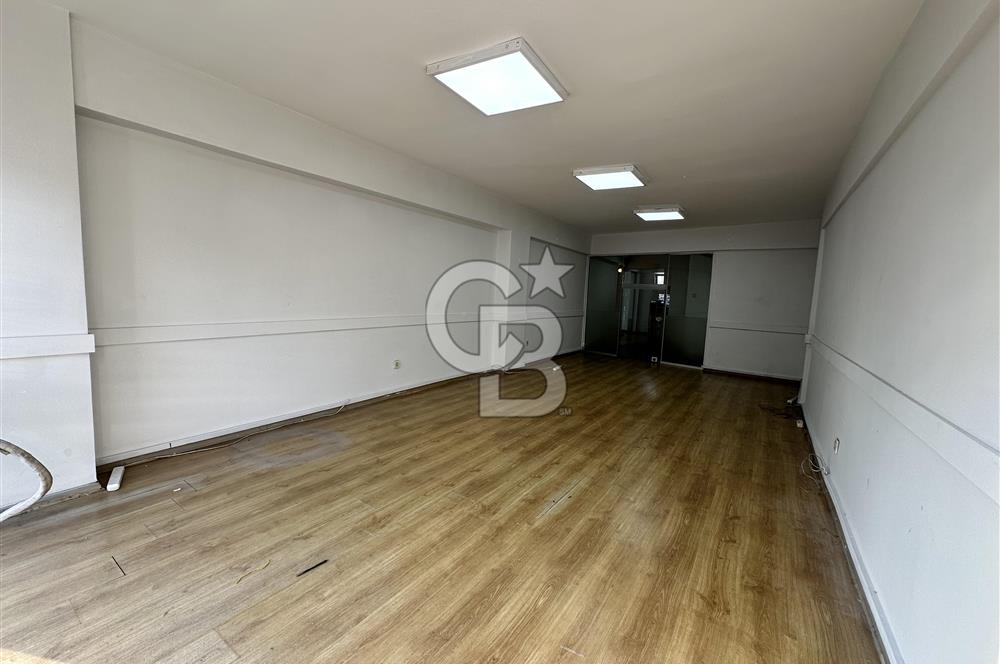 SÖĞÜTLÜÇEŞME CAD. ÜZERİNDE ÇİFT CEPHELİ KİRALIK OFİS KATI