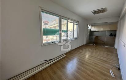 SÖĞÜTLÜÇEŞME CAD. ÜZERİNDE ÇİFT CEPHELİ KİRALIK OFİS KATI