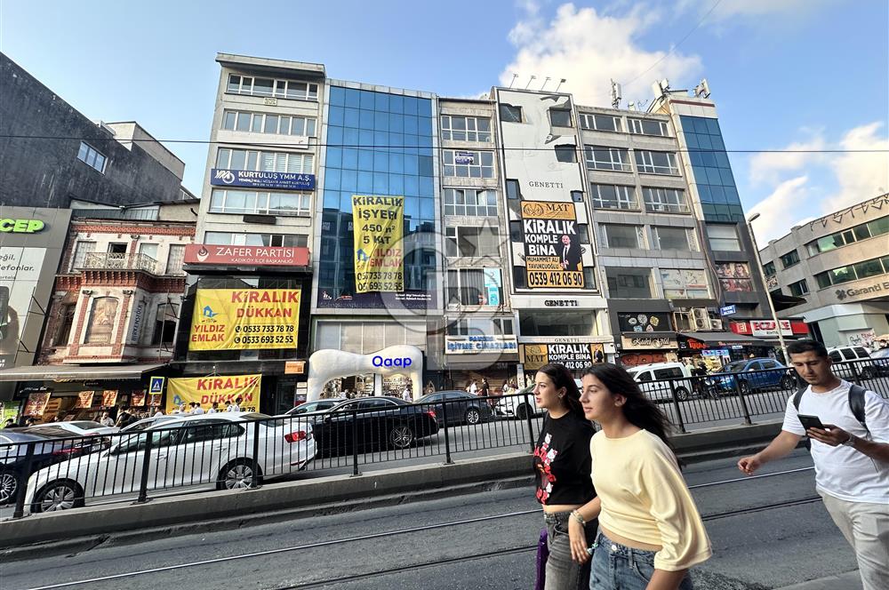 SÖĞÜTLÜÇEŞME CAD. ÜZERİNDE ÇİFT CEPHELİ KİRALIK OFİS KATI