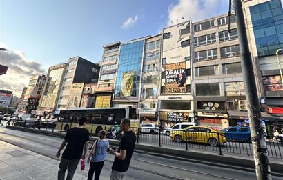 SÖĞÜTLÜÇEŞME CAD. ÜZERİNDE ÇİFT CEPHELİ KİRALIK OFİS KATI