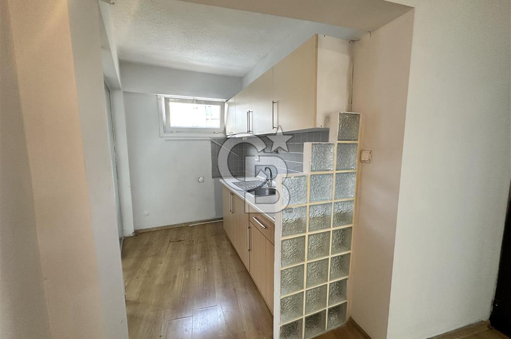 SÖĞÜTLÜÇEŞME CAD. ÜZERİNDE ÇİFT CEPHELİ KİRALIK OFİS KATI