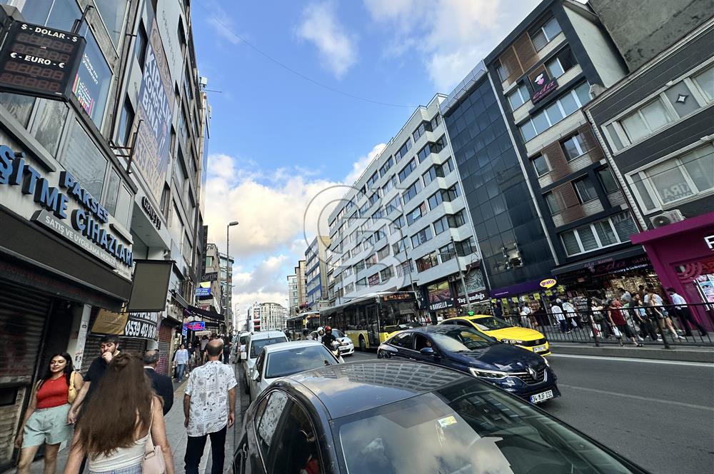 SÖĞÜTLÜÇEŞME CAD. ÜZERİNDE ÇİFT CEPHELİ KİRALIK OFİS KATI