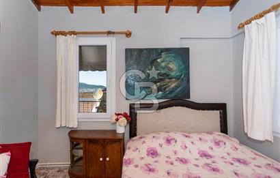 Yenifoça Marinaya Yürüme Mesafesinde Satılık 3+1 Villa