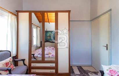 Yenifoça Marinaya Yürüme Mesafesinde Satılık 3+1 Villa