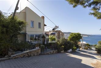 Yenifoça Marinaya Yürüme Mesafesinde Satılık 3+1 Villa - 1 - 373225