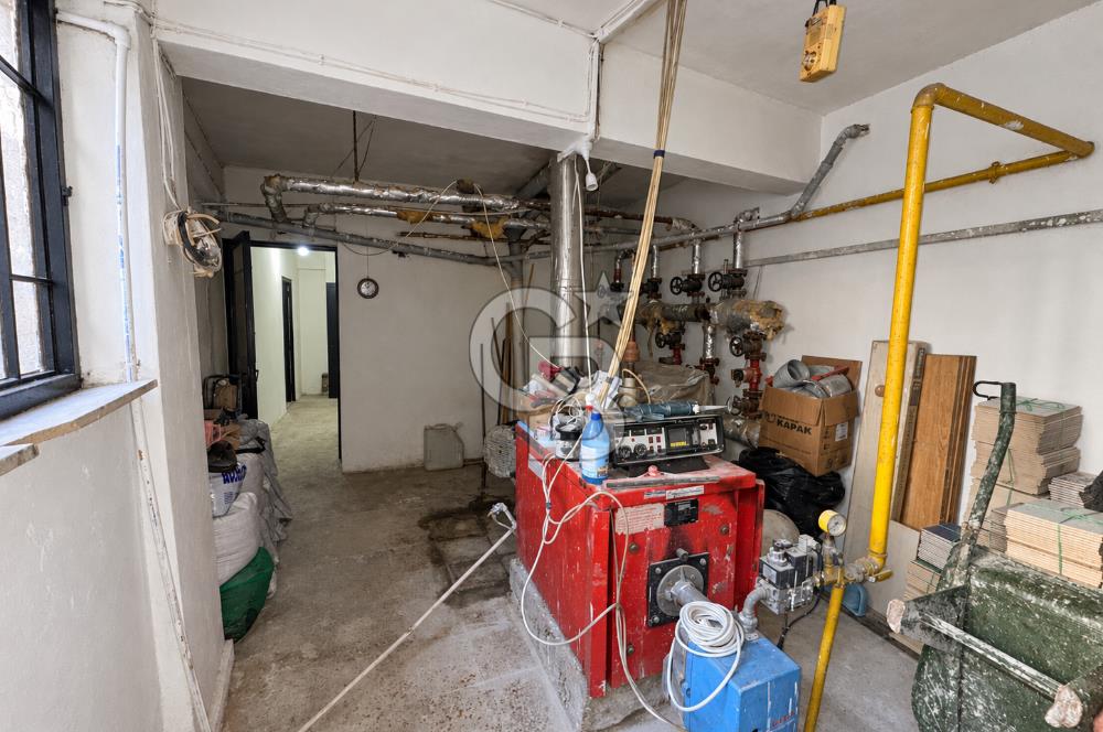 ÜSKÜDAR MERKEZDE SATILIK KOMPLE FIRSAT BİNA