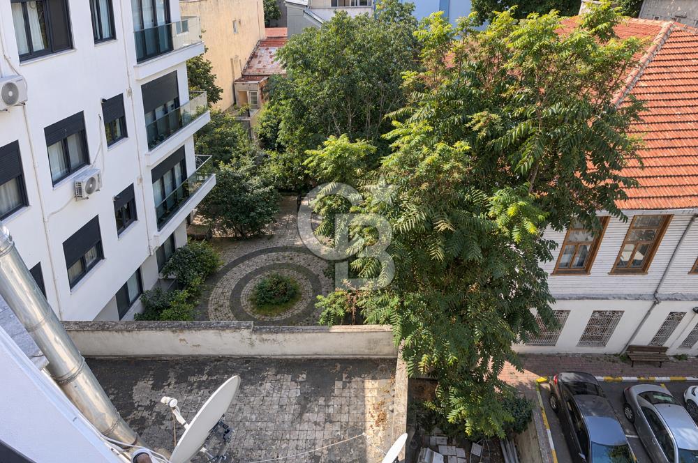 ÜSKÜDAR MERKEZDE SATILIK KOMPLE FIRSAT BİNA