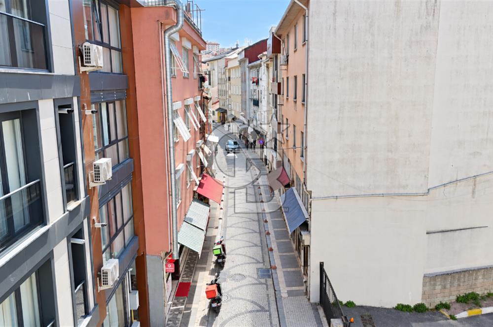 ÜSKÜDAR MERKEZDE SATILIK KOMPLE FIRSAT BİNA