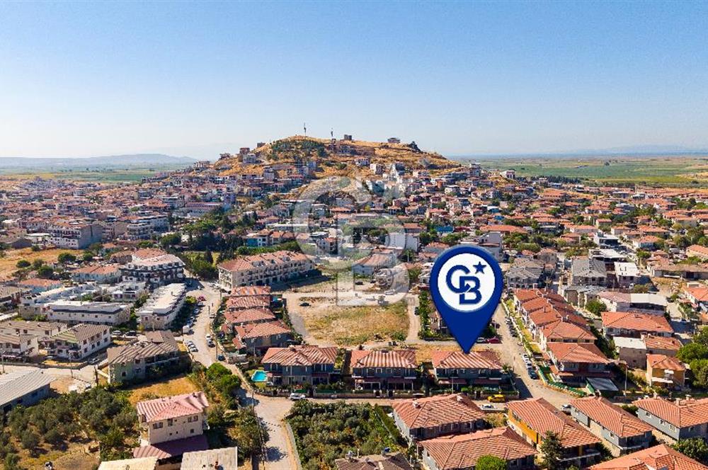 FOÇA HACIVELİ MAH. MÜSTAKİL TADINDA BAHÇELİ 3+1 DUBLEKS
