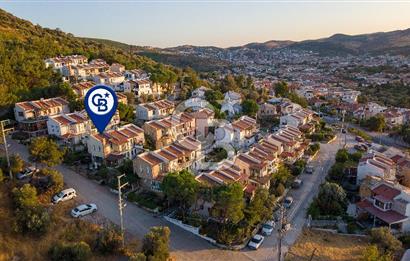 Yenifoça Marinaya Yürüme Mesafesinde Satılık 3+1 Villa