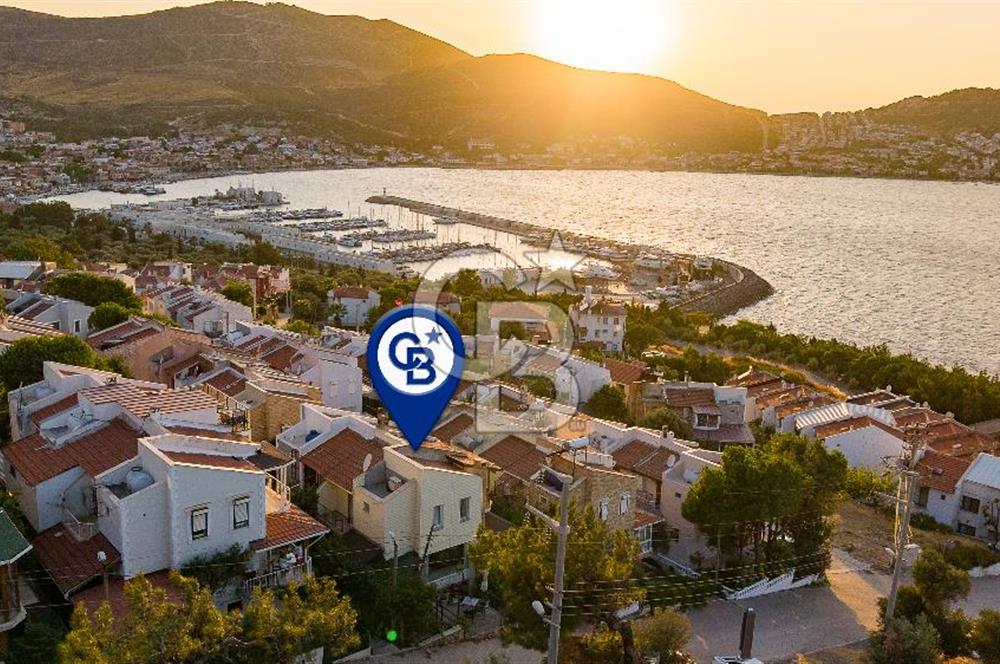 Yenifoça Marinaya Yürüme Mesafesinde Satılık 3+1 Villa
