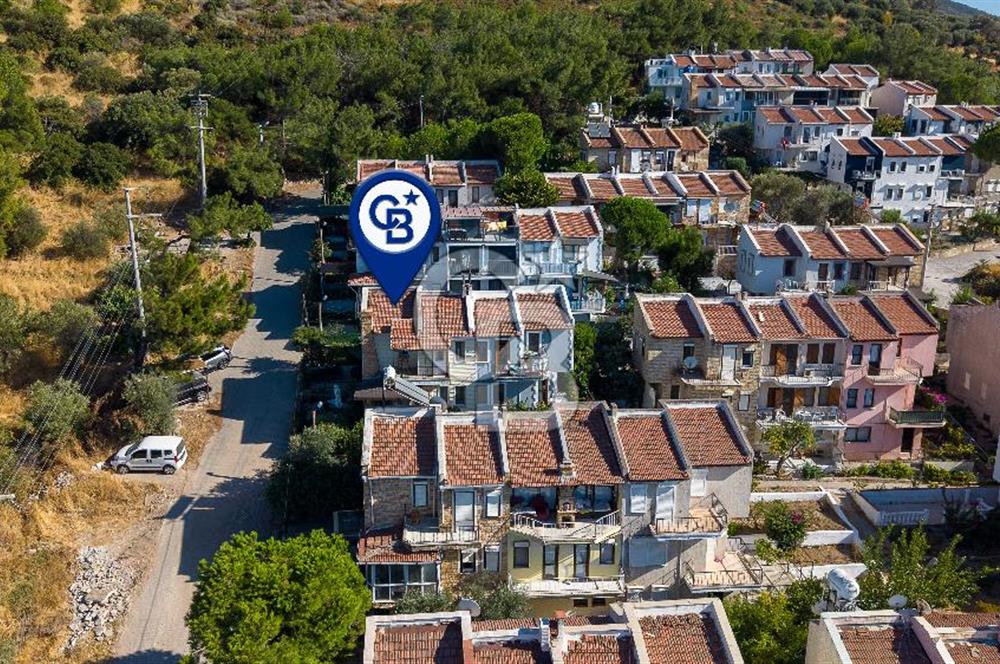 Yenifoça Marinaya Yürüme Mesafesinde Satılık 3+1 Villa