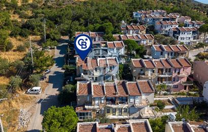 Yenifoça Marinaya Yürüme Mesafesinde Satılık 3+1 Villa